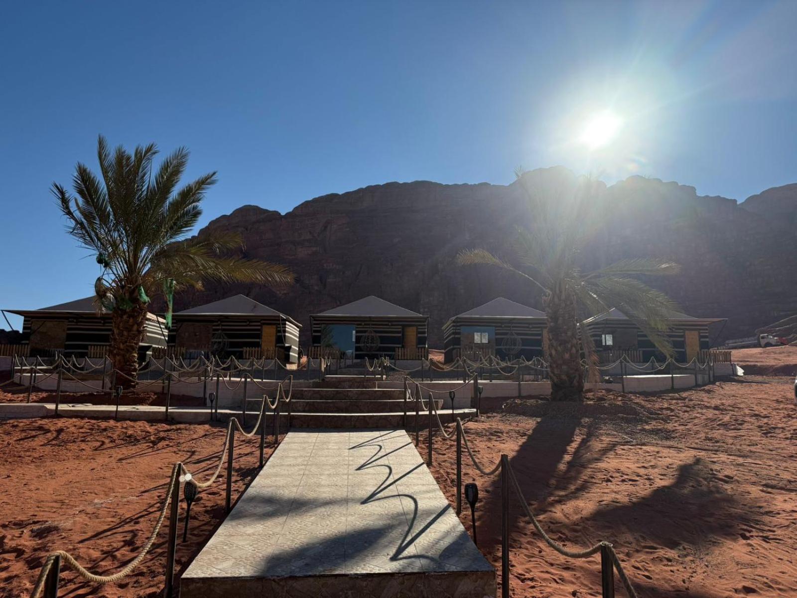Falling Stars Camp Wadi Rum Exterior foto